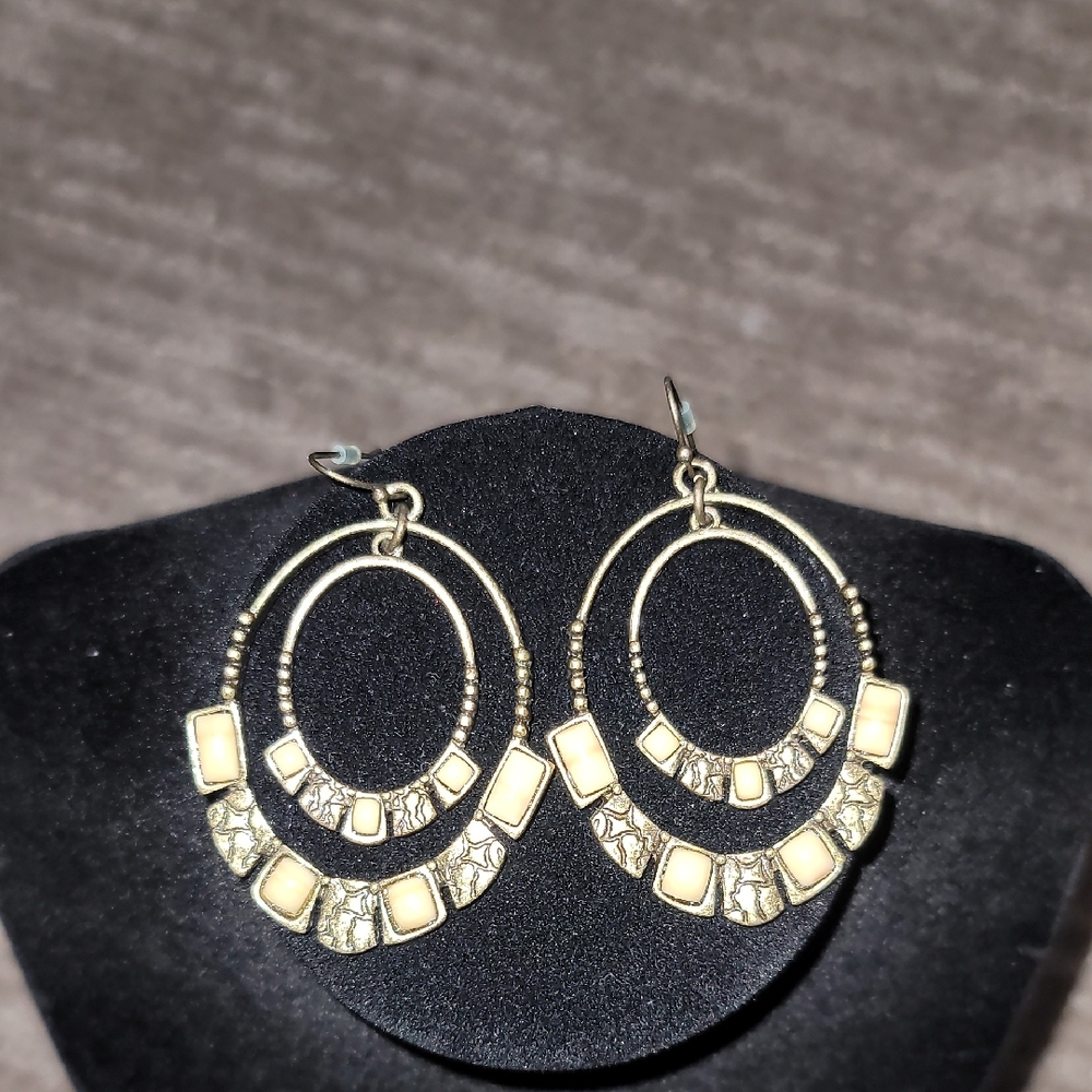 Elegant Gold Tone and Beige Faux Stones Hoop Earrings